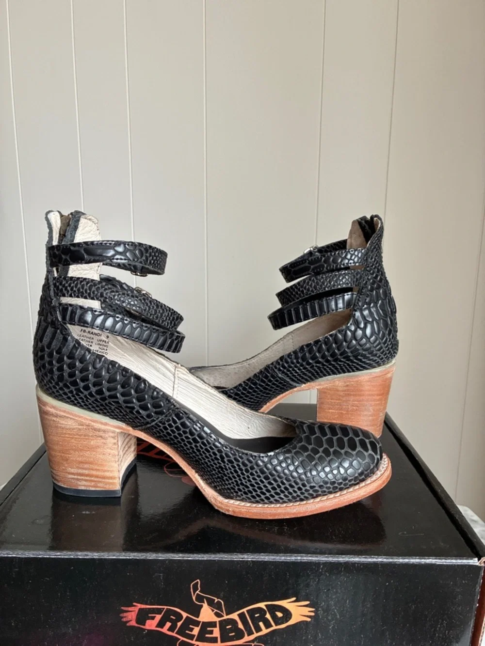 Freebird Randi never worn - Picture 5 of 5